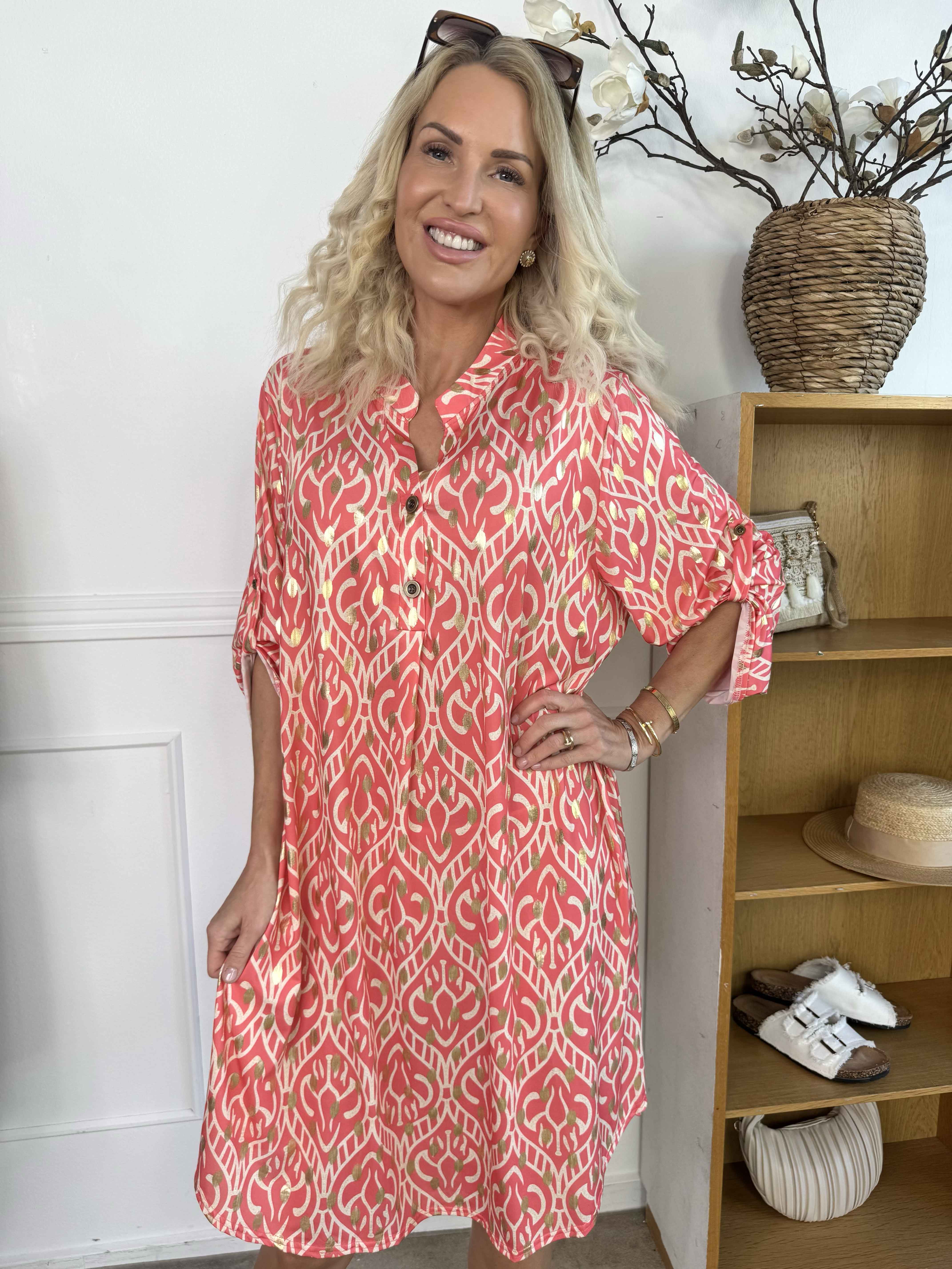 Ebba Boho Long - Elastisk mønstret kjole med guld prikker